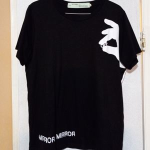 Off white VIRGIL ABLOH black t (new never worn)